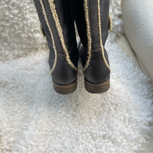 Timberland Dark Brown Leather Boots with Sherpa Lining Size 6 - Picture 4 of 14